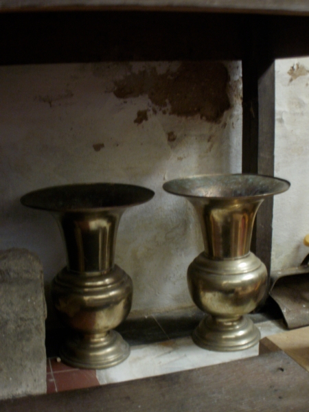 urns (photo) © Mari French 2011
