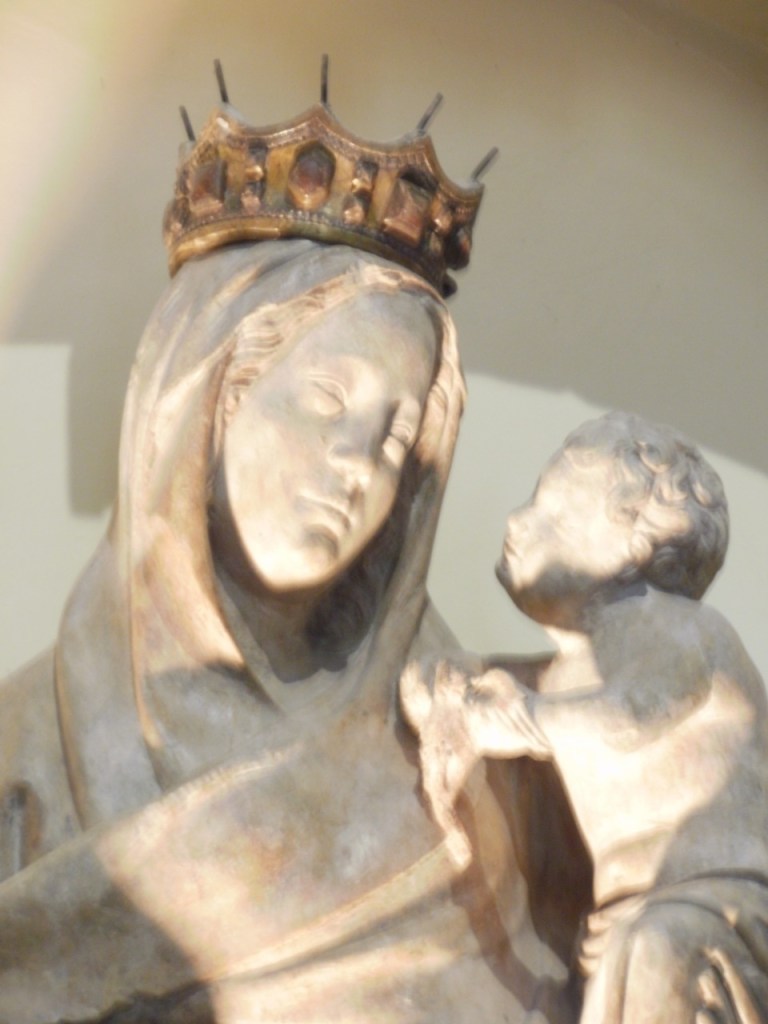 Madonna & child statue, Venice