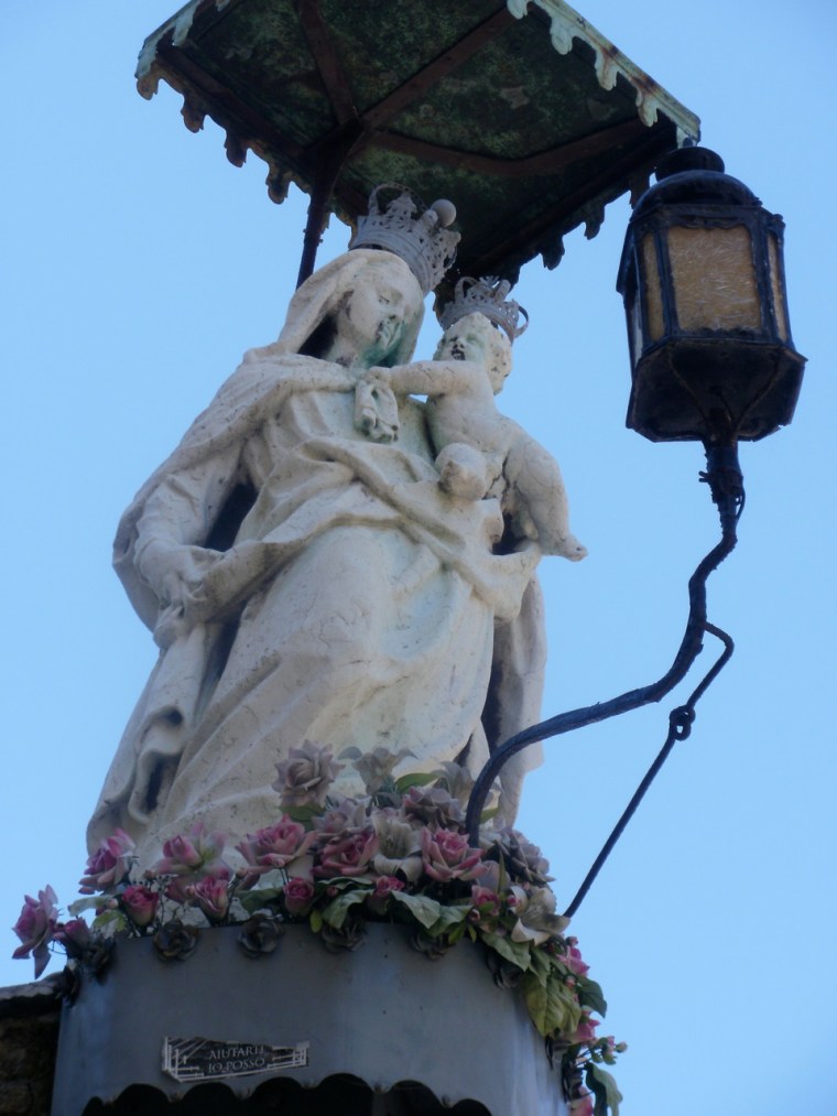 Madonna & child statue, Venice
