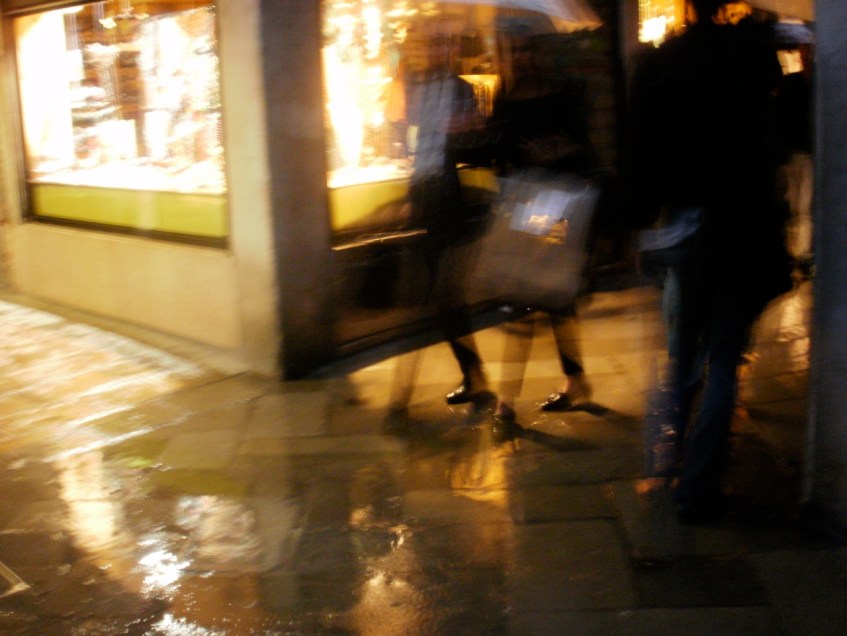 Evening shoppers, Venice.